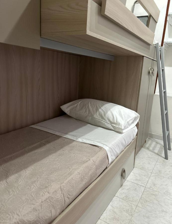 Santa Maria House Apartment เนเปิลส์ ภายนอก รูปภาพ