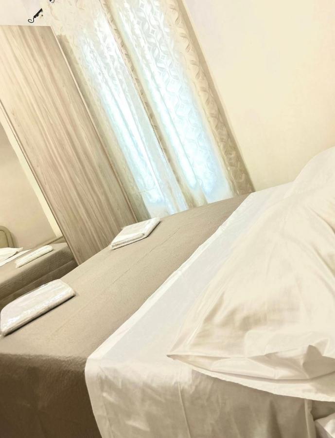 Santa Maria House Apartment เนเปิลส์ ภายนอก รูปภาพ